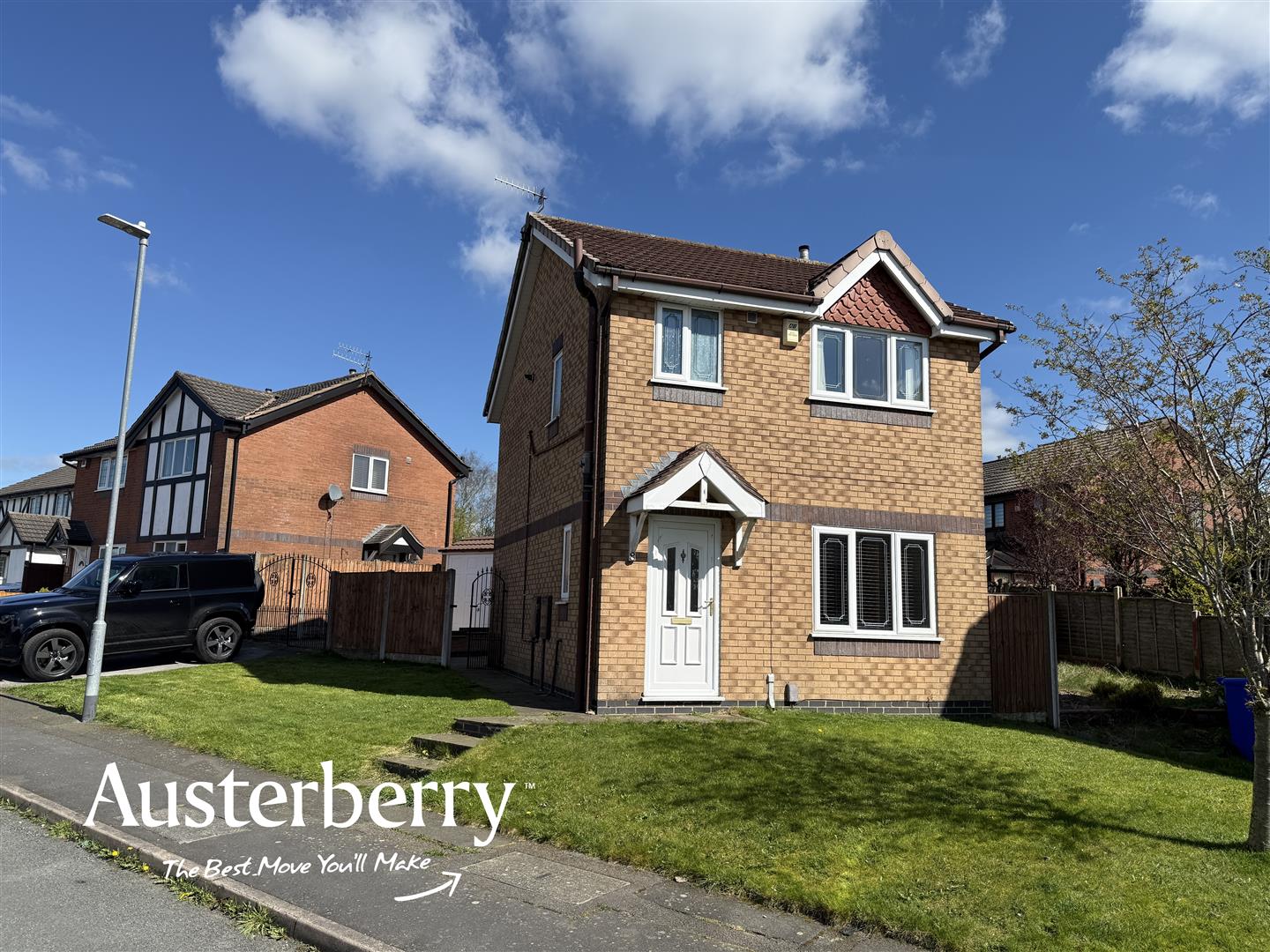 3 bed property in Bowfell Grove, Stoke-On-Trent
